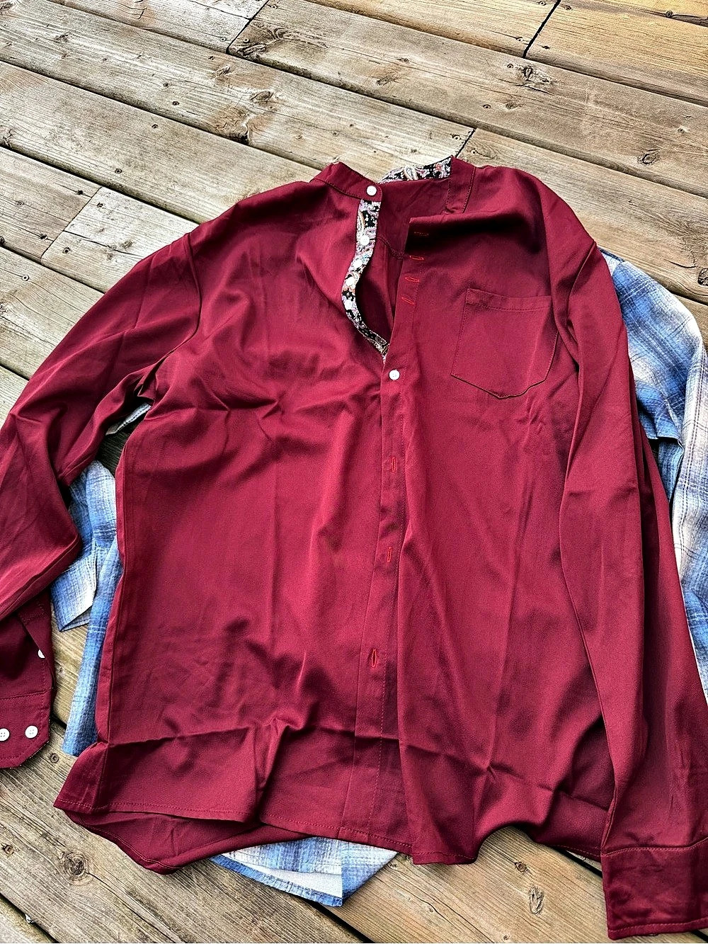 Men’s 5-Piece Mixed Tops Bundle Button Up Shirts Henley V-Neck Plaid (1) - Picture 5 of 10